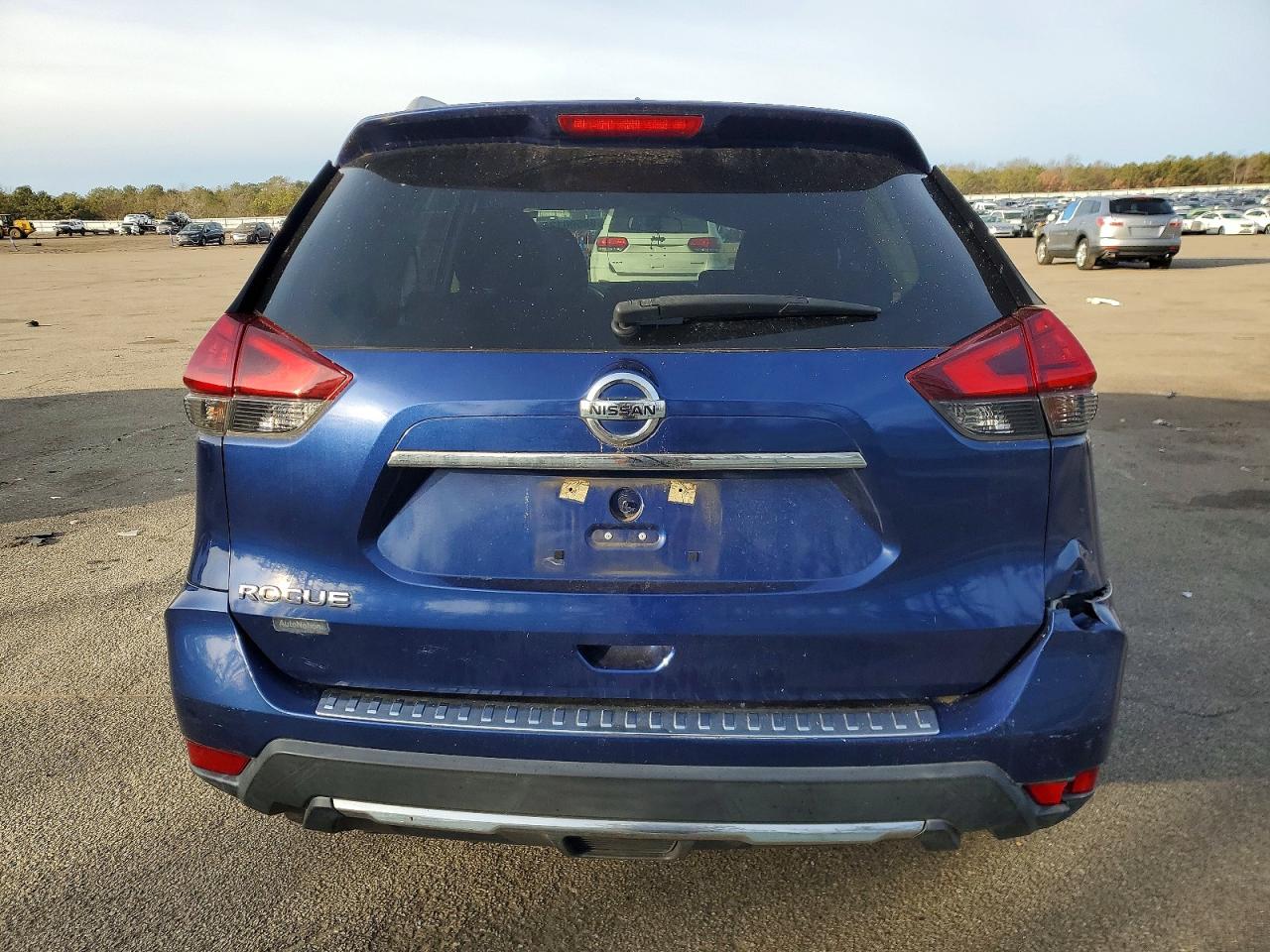 2017 NISSAN ROGUE S photo 16