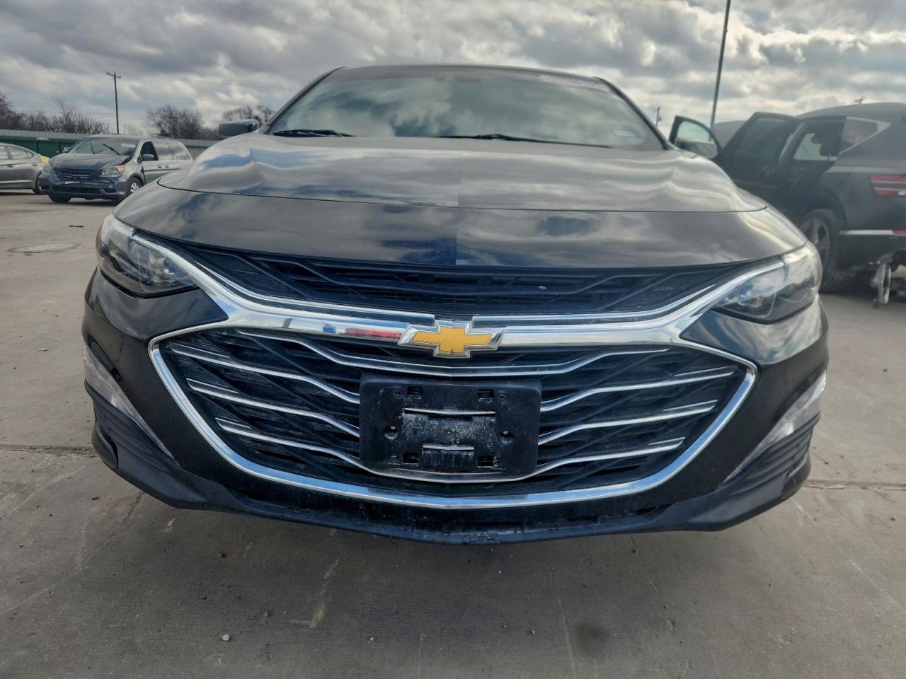 2023 CHEVROLET MALIBU LT photo 5