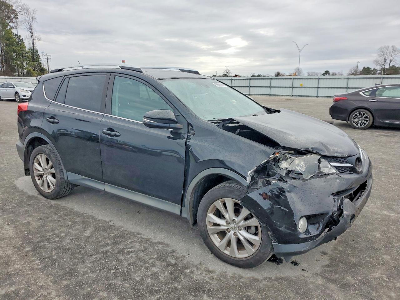 2014 TOYOTA RAV4 LIMITED photo 4