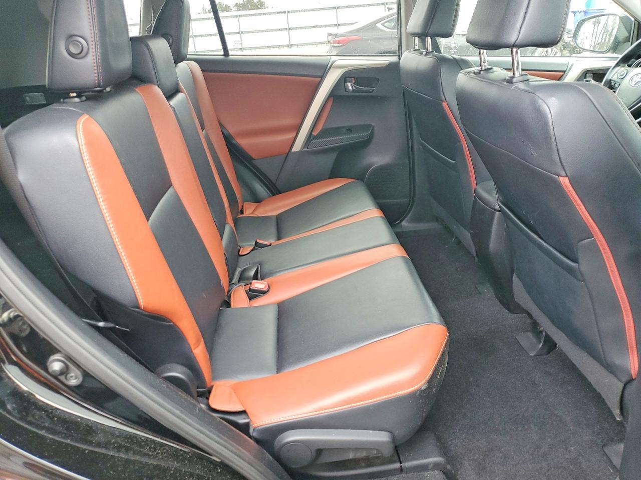 2014 TOYOTA RAV4 LIMITED photo 11