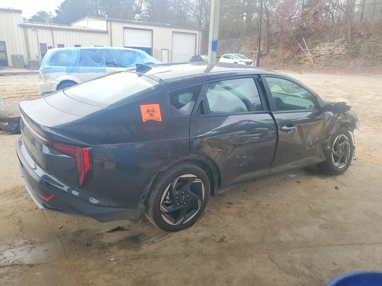 2025 KIA K4 EX photo 3
