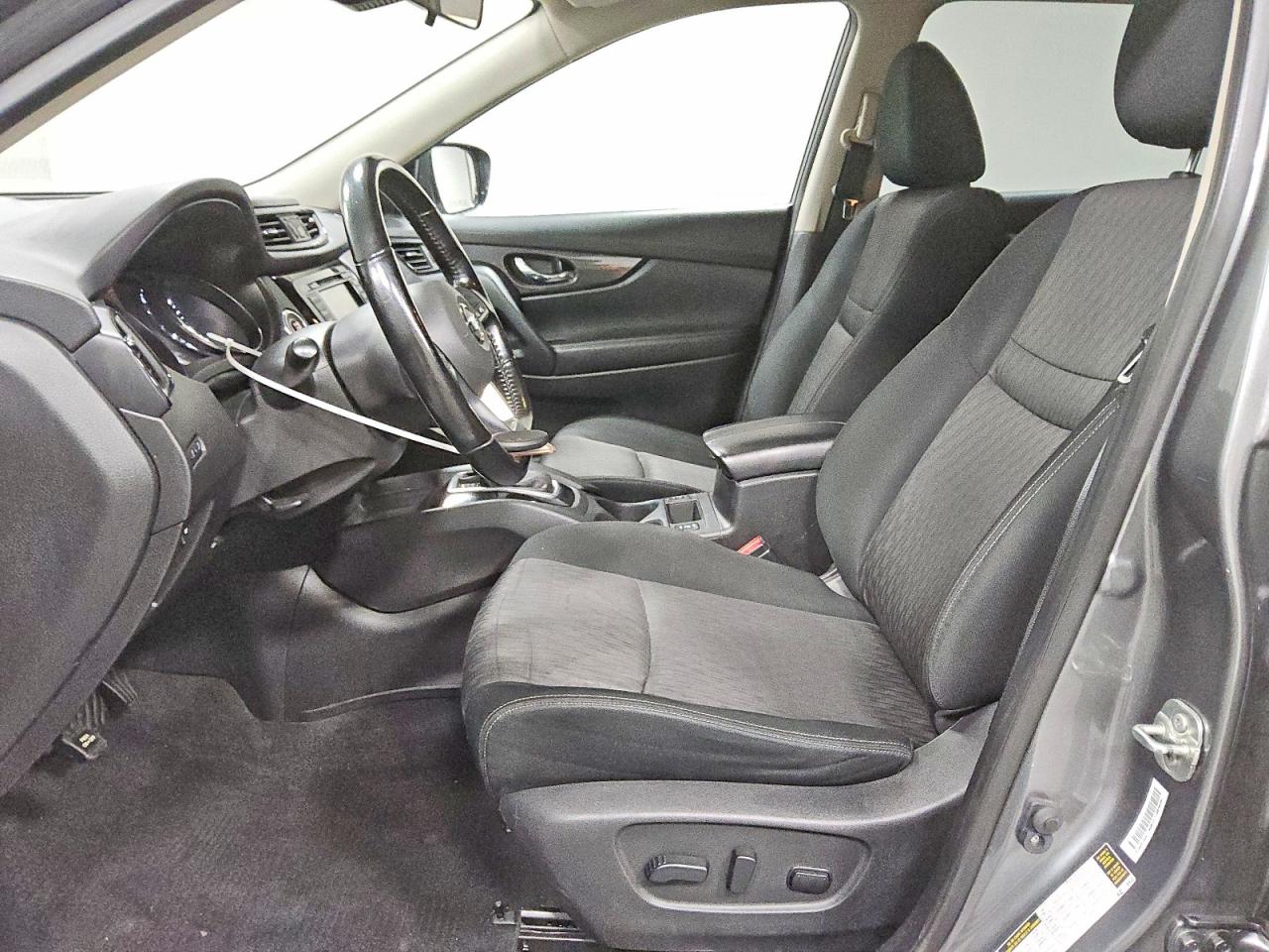 2020 NISSAN ROGUE S photo 7