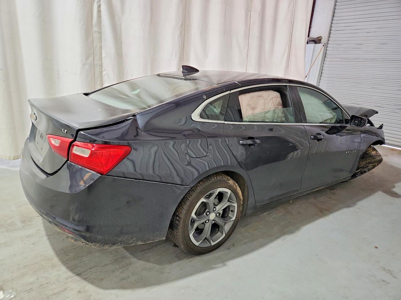 2023 CHEVROLET MALIBU LT photo 5