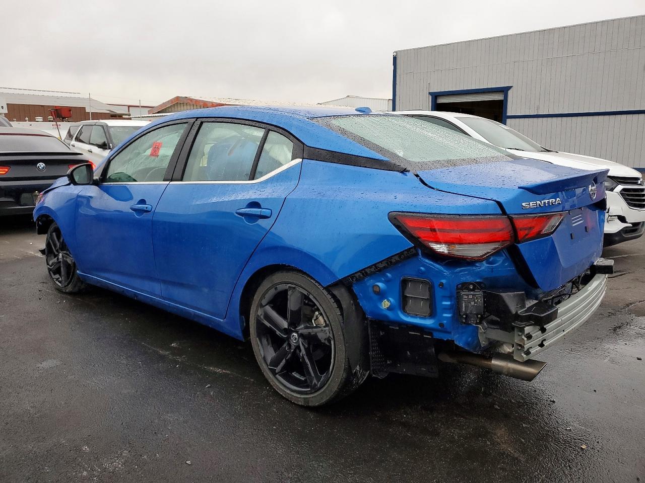 2022 NISSAN SENTRA SR photo 2