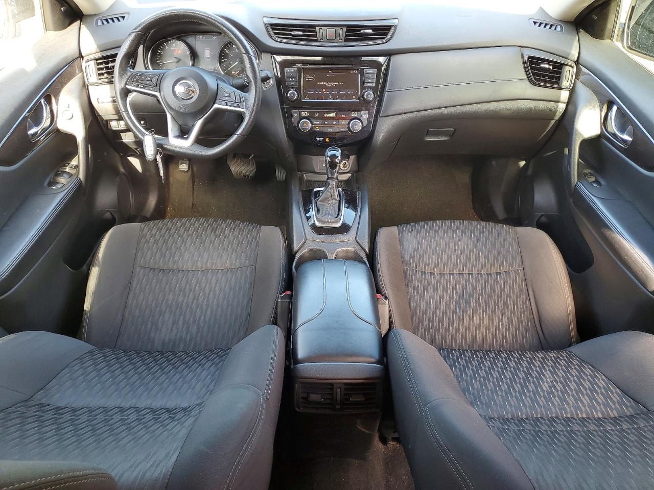 2019 NISSAN ROGUE SV photo 15
