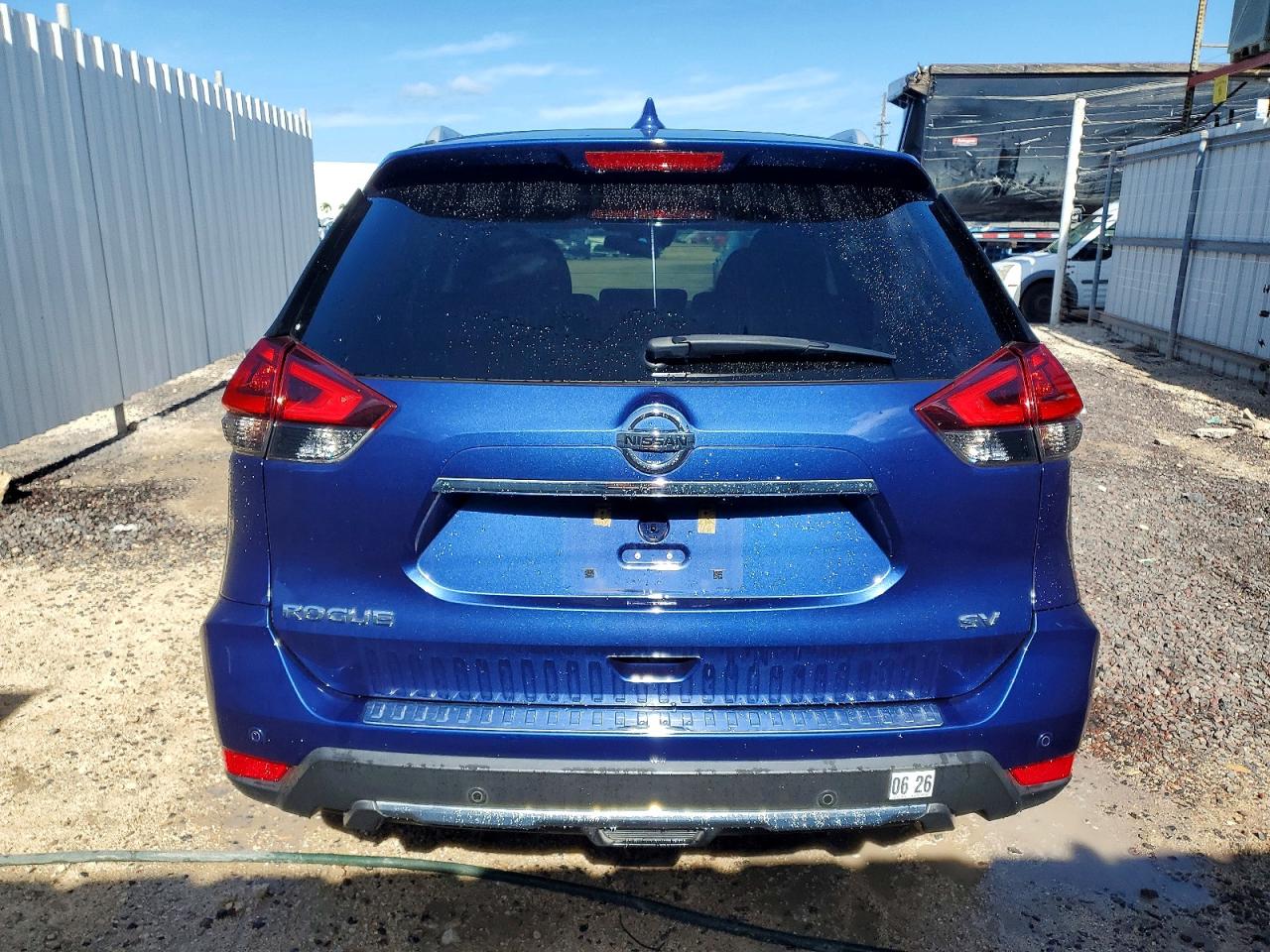 2019 NISSAN ROGUE SV photo 11
