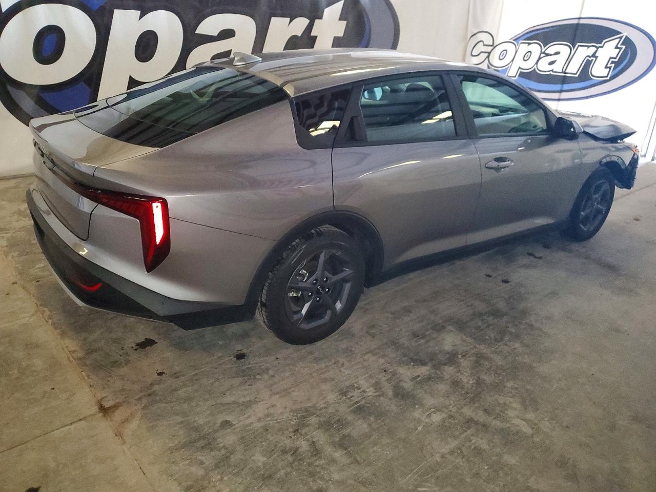 2025 KIA K4 LX photo 3