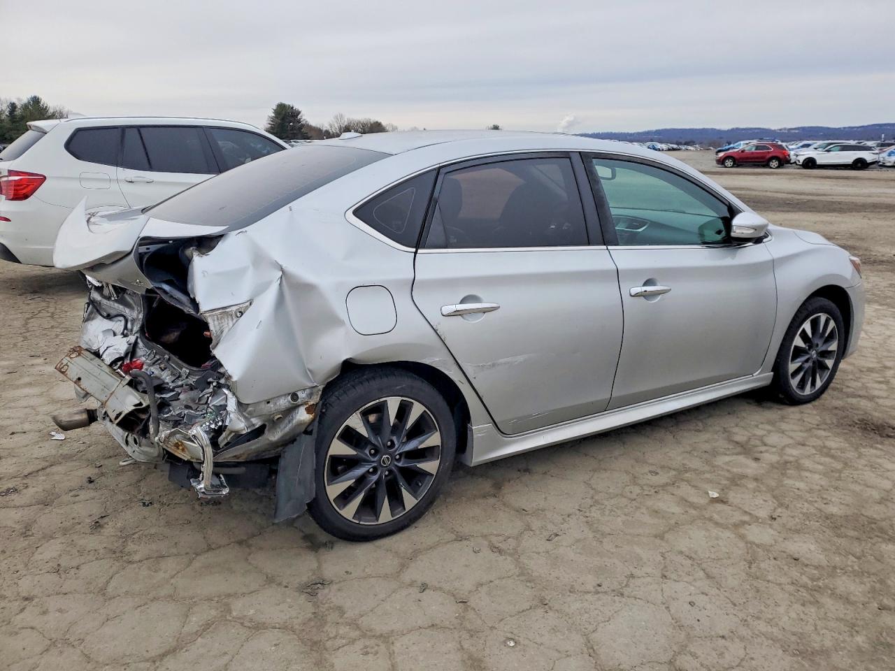 2016 NISSAN SENTRA S photo 3