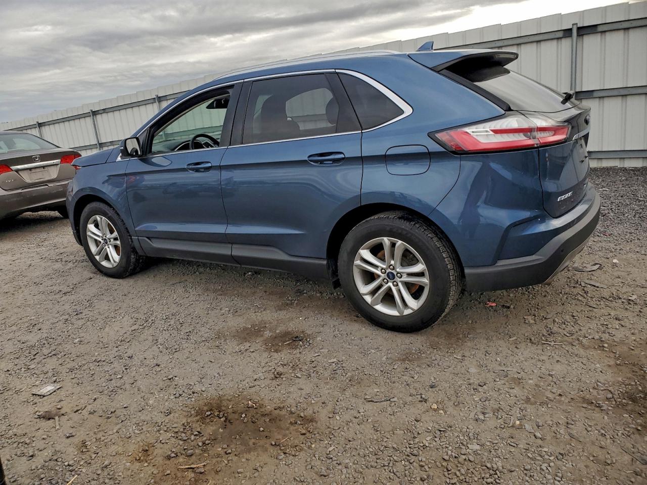 2019 FORD EDGE SEL photo 2