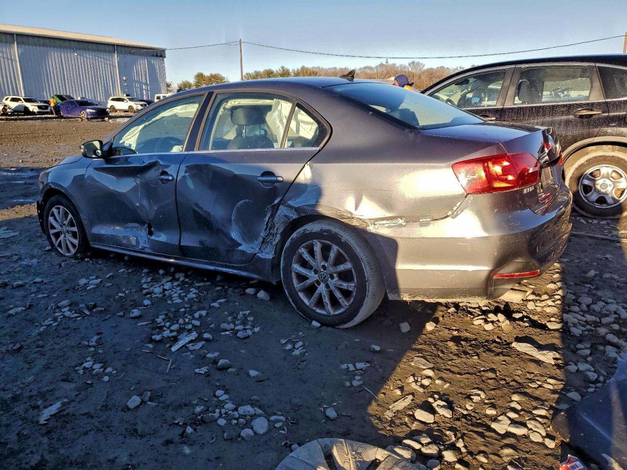 2013 VOLKSWAGEN JETTA SE photo 2