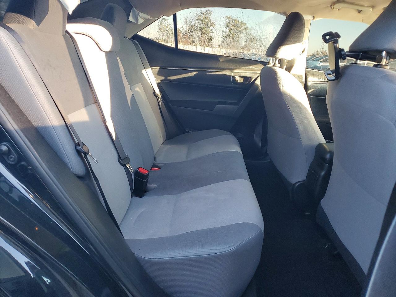 2016 TOYOTA COROLLA L photo 19
