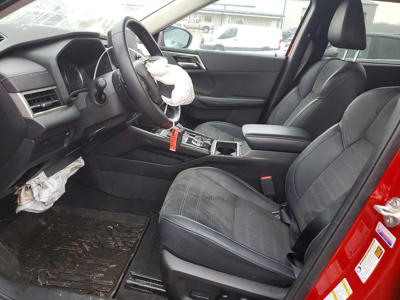 2024 MITSUBISHI OUTLANDER SE photo 7