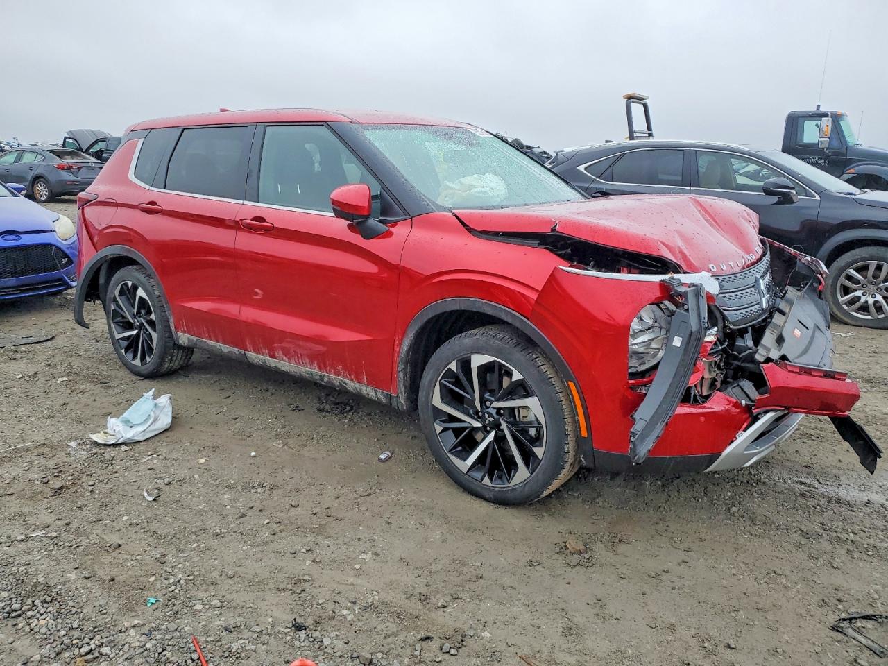 2024 MITSUBISHI OUTLANDER SE photo 4