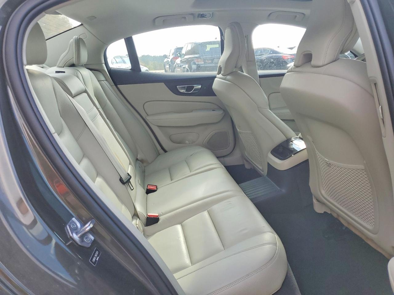 2022 VOLVO S60 T8 RECHARGE INSCRIPTION photo 10