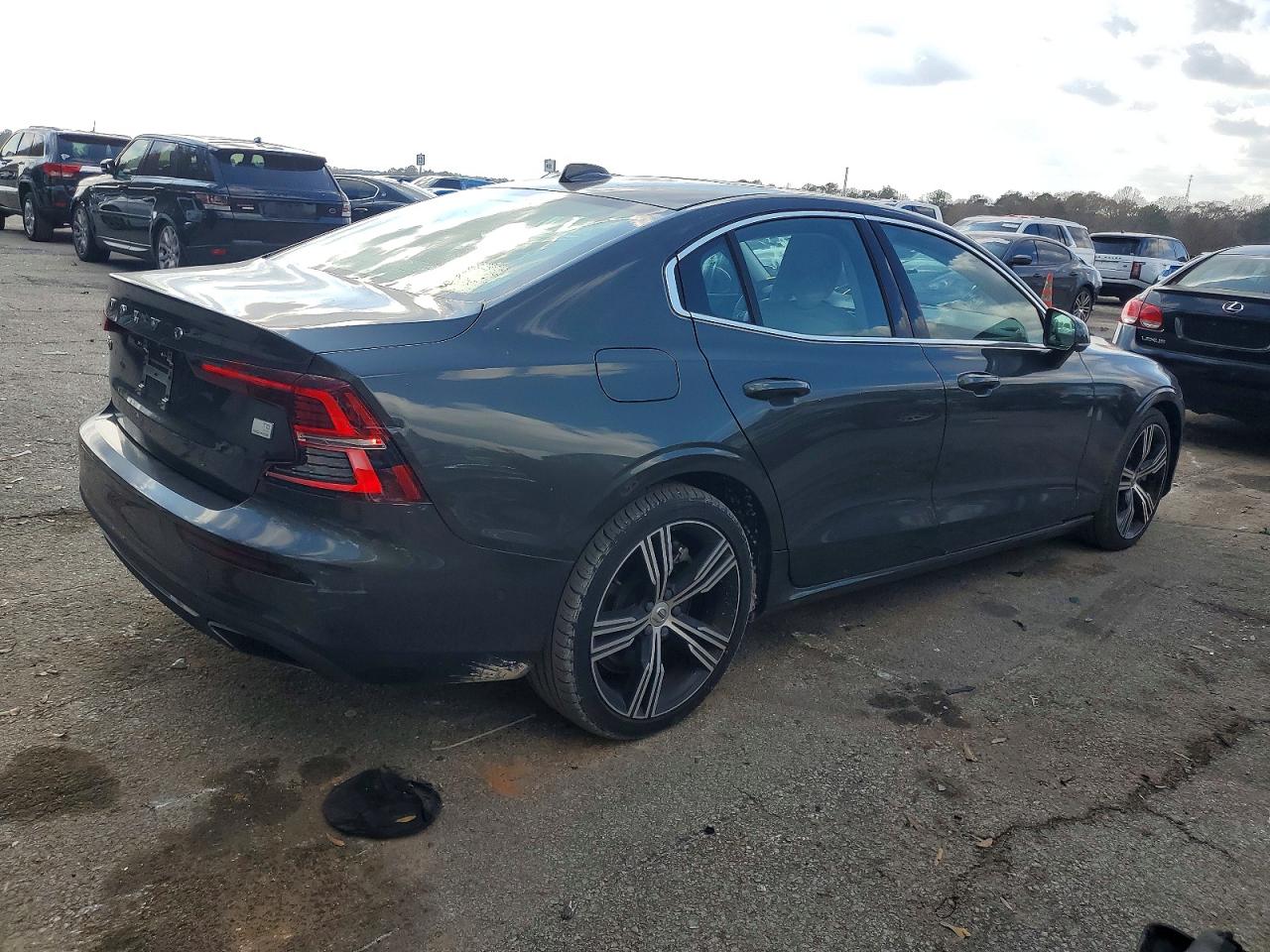 2022 VOLVO S60 T8 RECHARGE INSCRIPTION photo 3