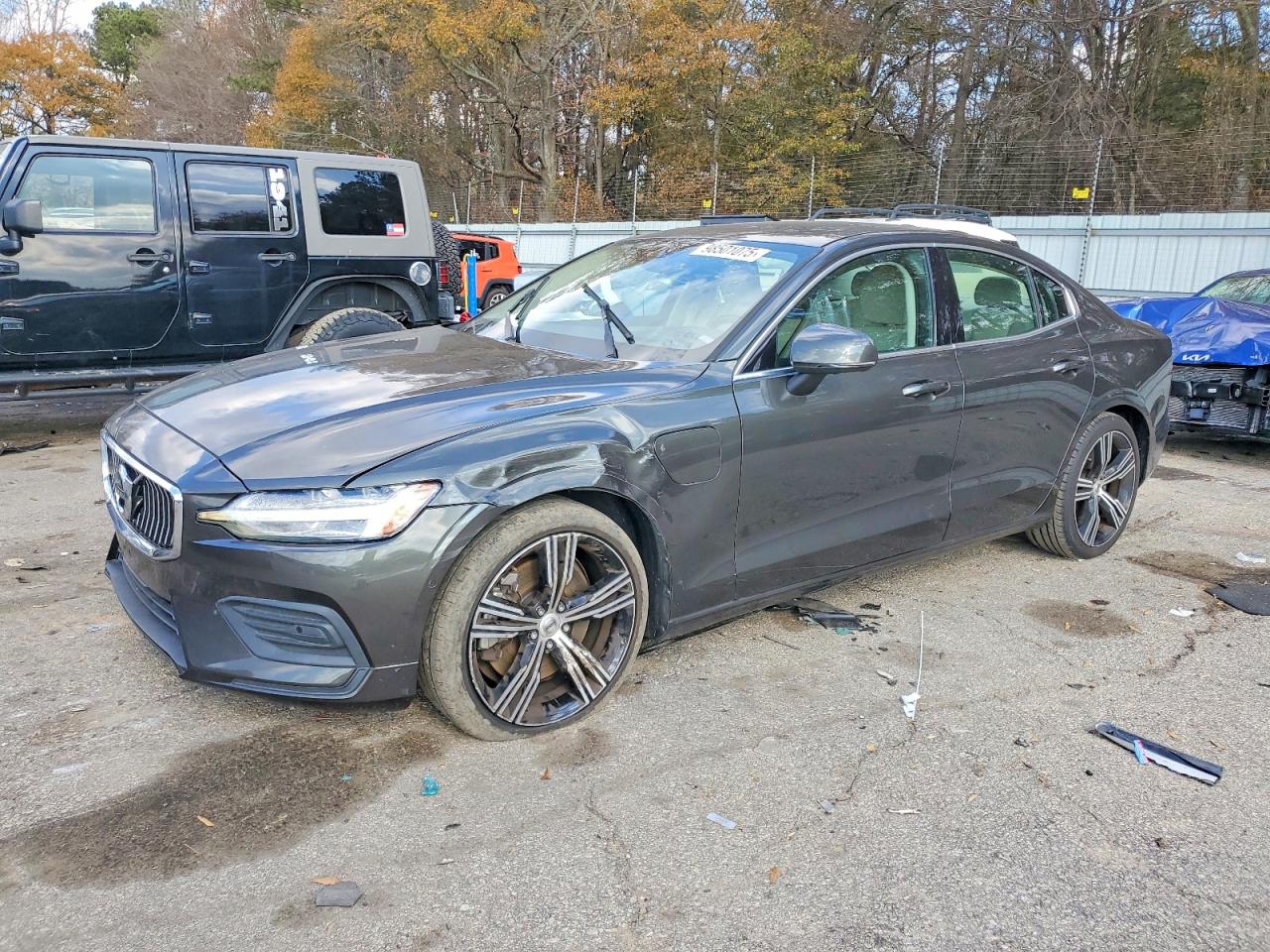 2022 VOLVO S60