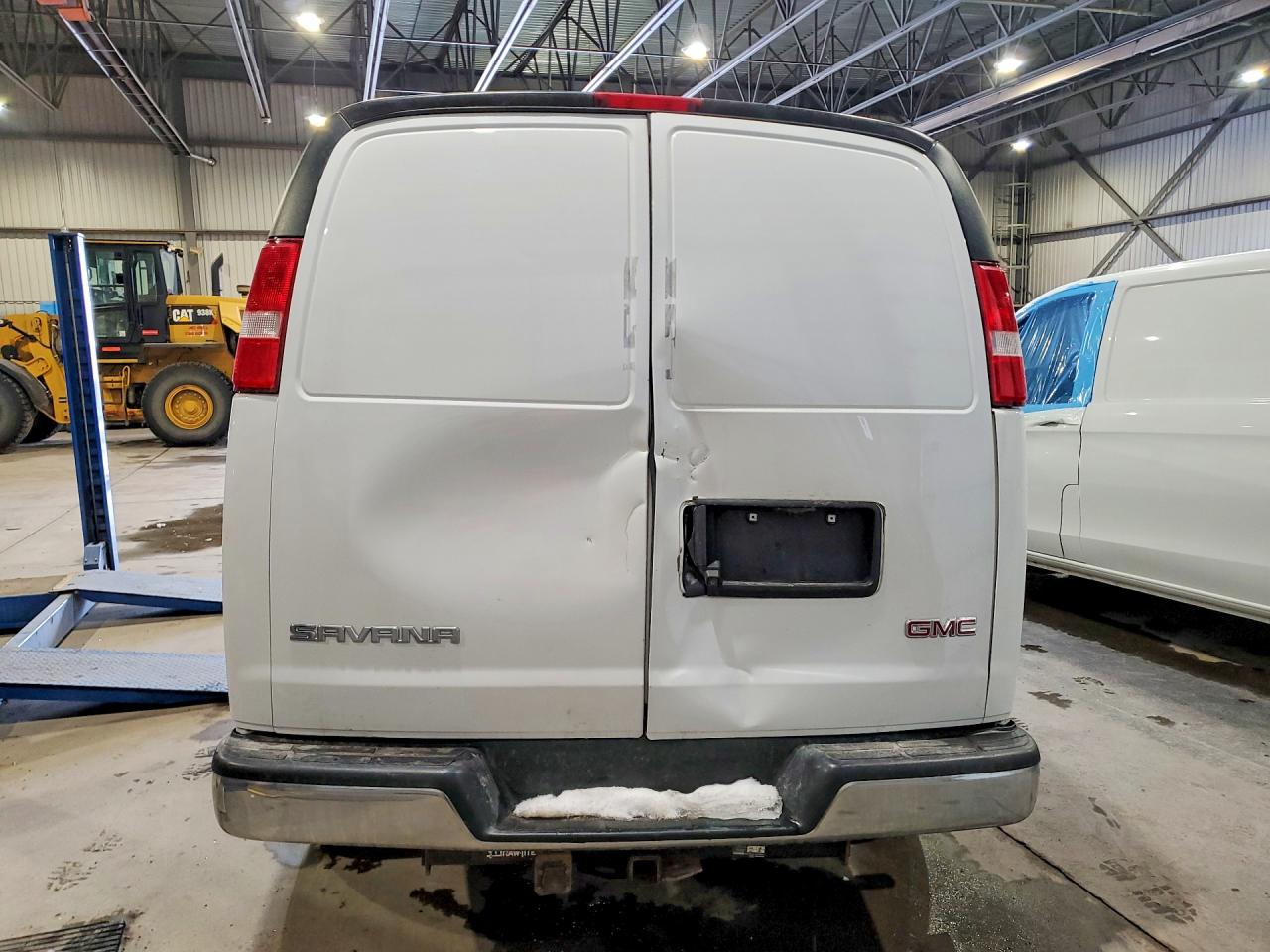 2019 GMC SAVANA G2500 photo 6