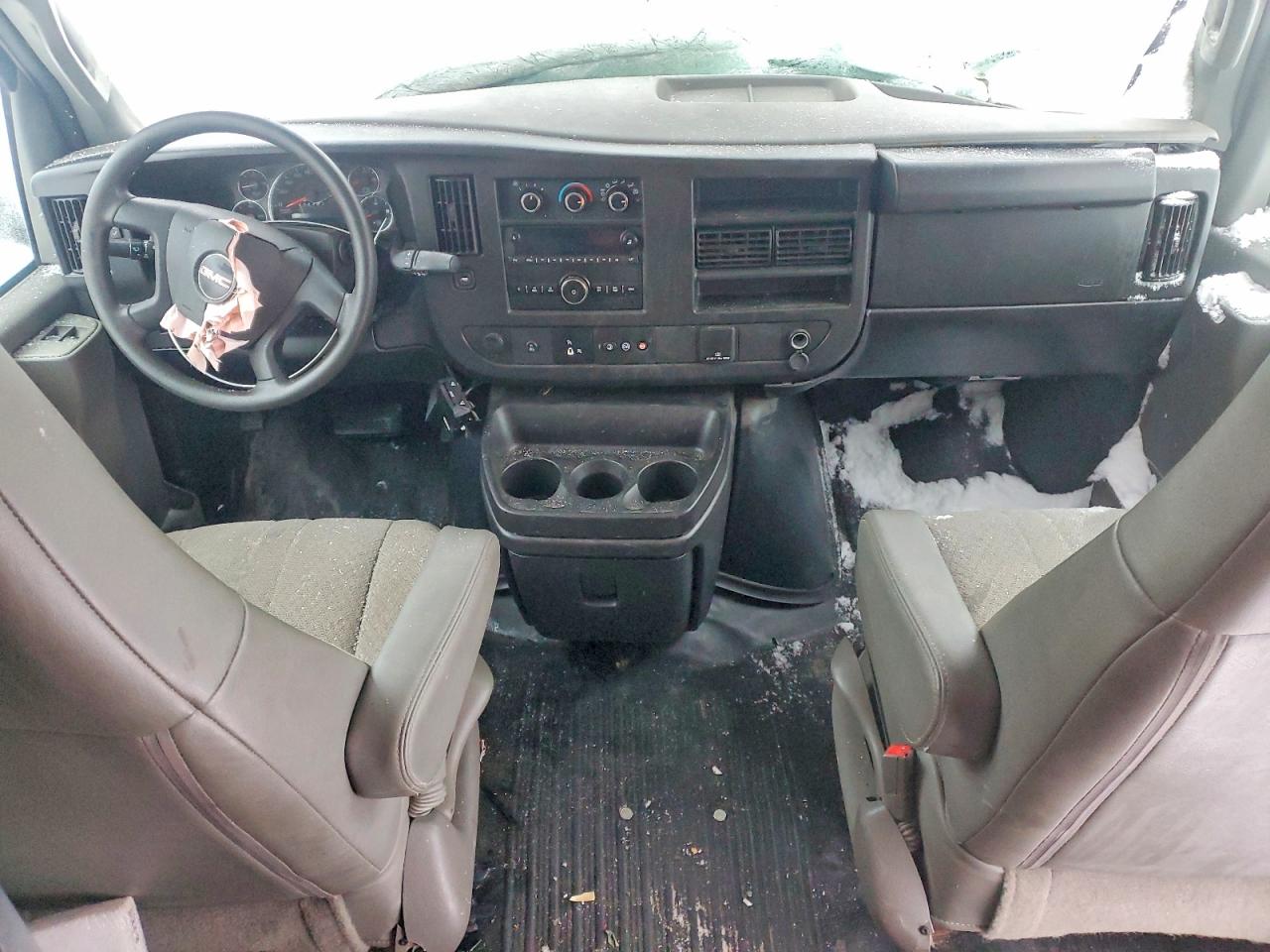 2019 GMC SAVANA G2500 photo 8