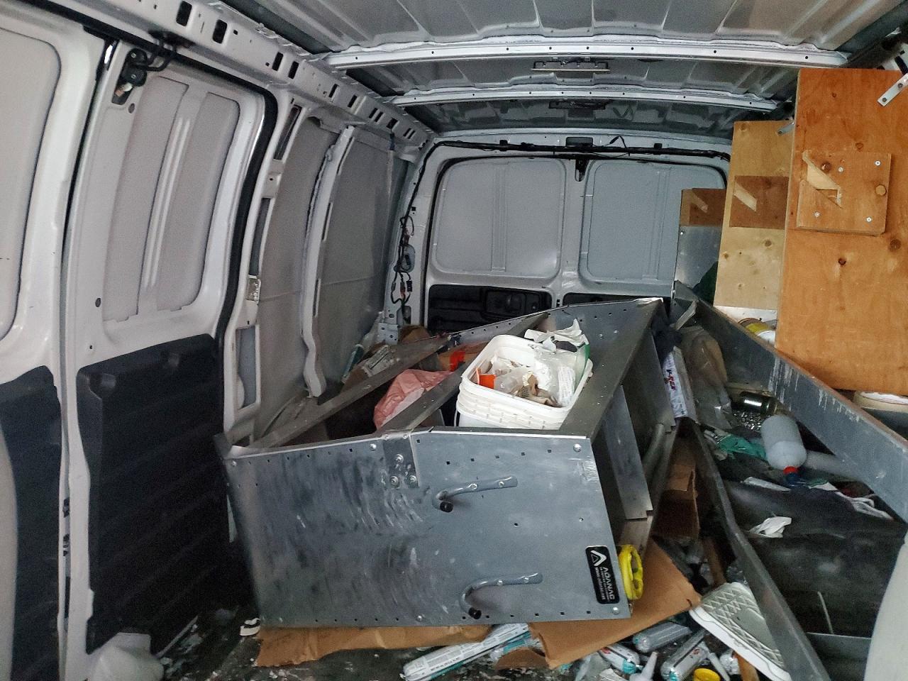 2019 GMC SAVANA G2500 photo 10