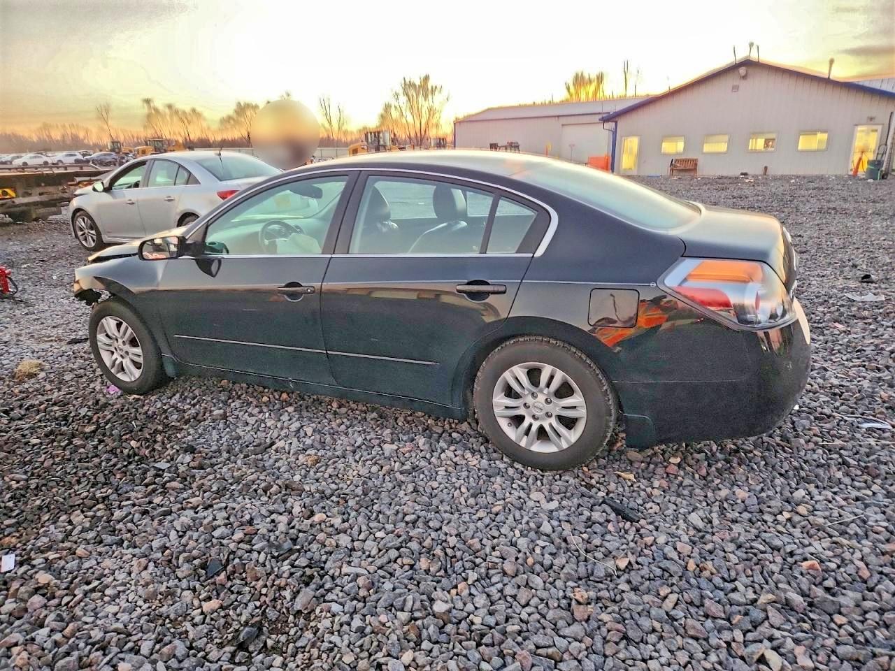 2011 NISSAN ALTIMA BASE photo 4