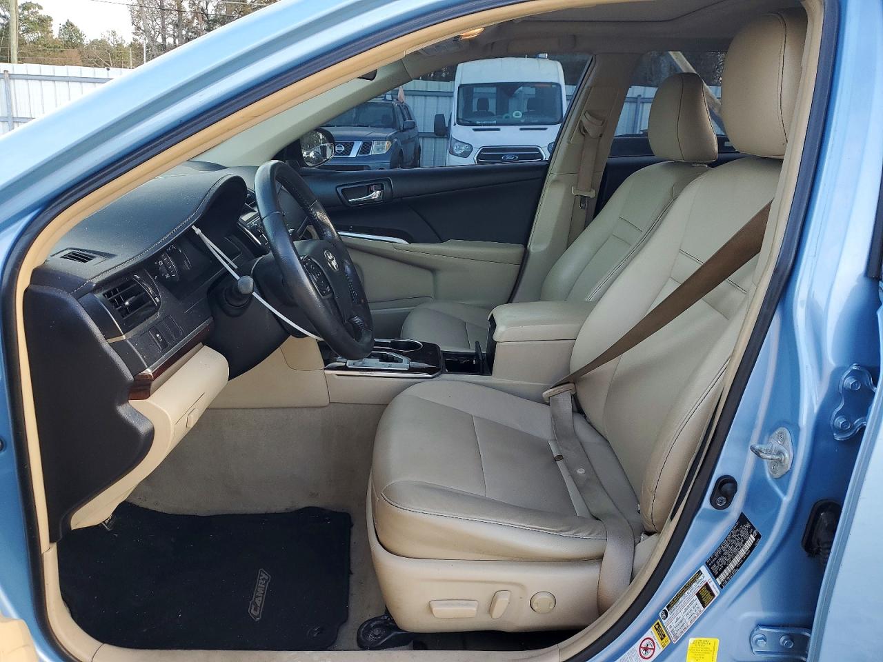 2013 TOYOTA CAMRY L photo 7