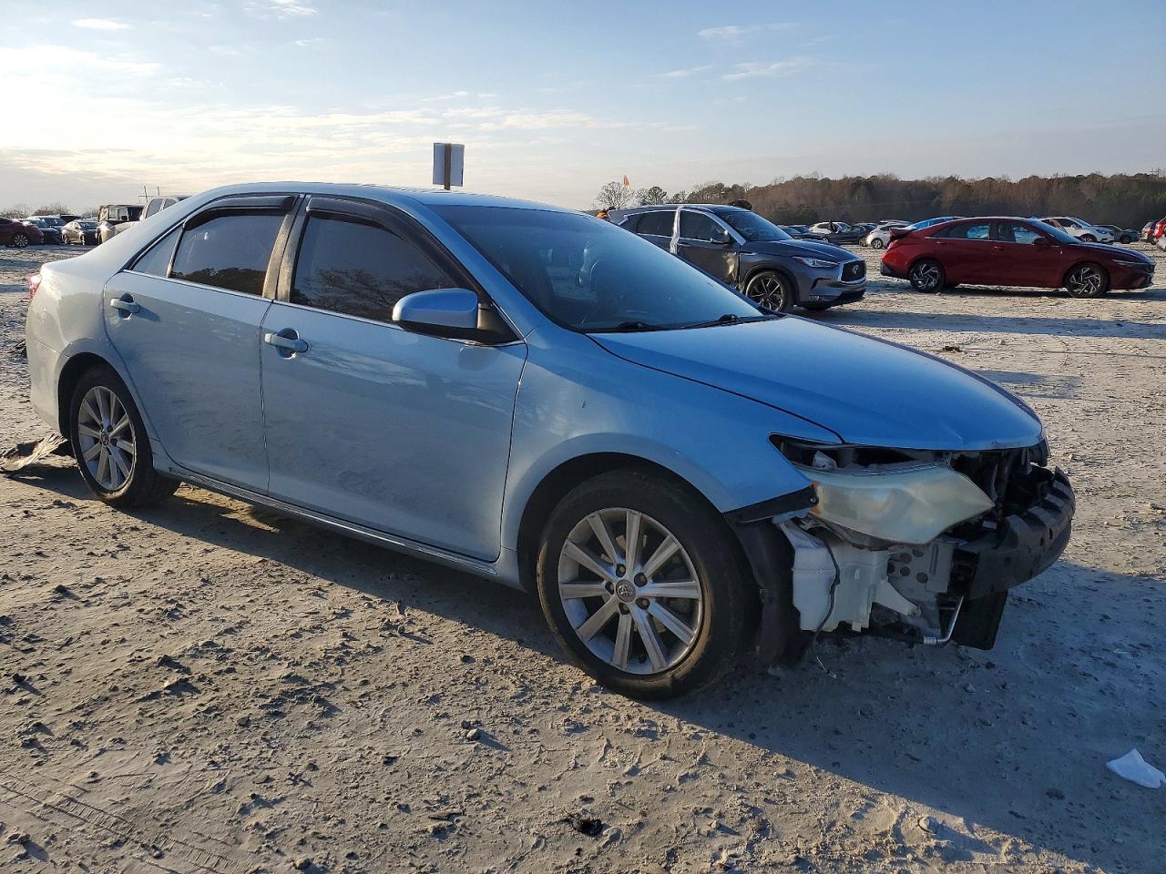 2013 TOYOTA CAMRY L photo 4