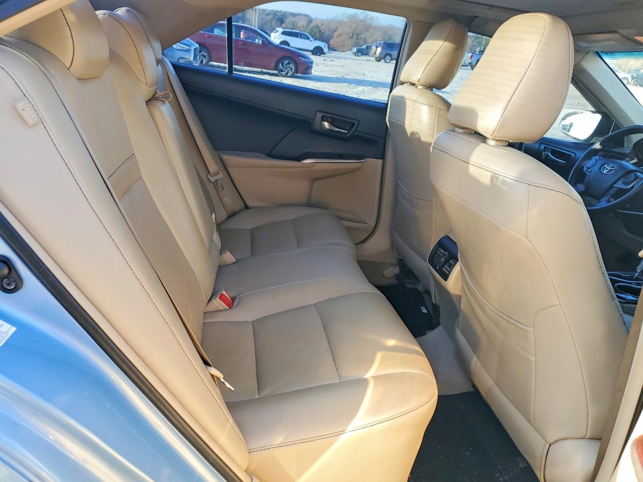 2013 TOYOTA CAMRY L photo 10