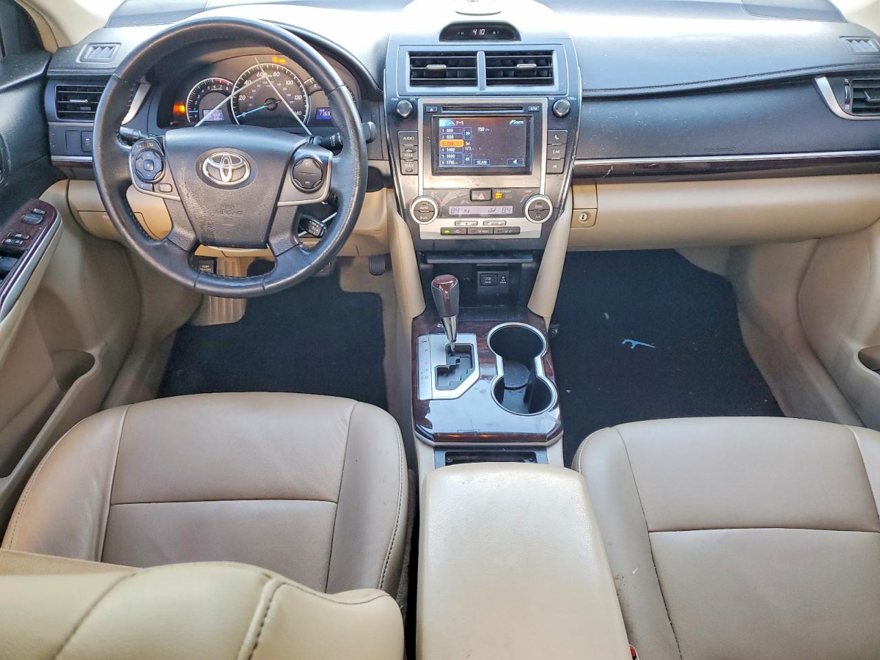2013 TOYOTA CAMRY L photo 8