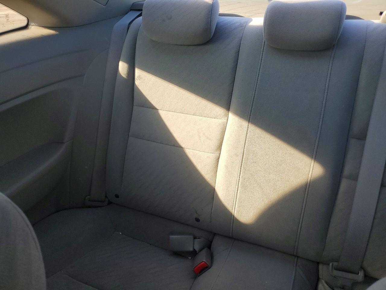 2010 HONDA CIVIC LX photo 10