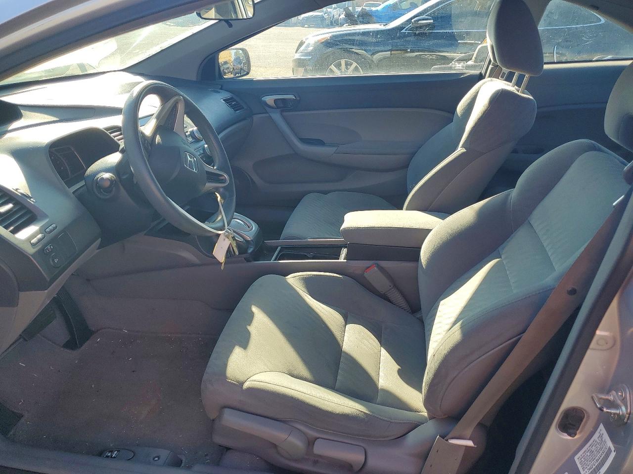 2010 HONDA CIVIC LX photo 7