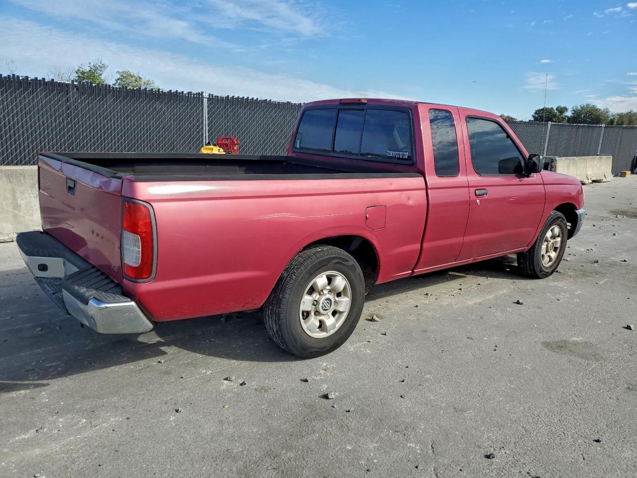 1999 NISSAN FRONTIER KING CAB XE photo 3