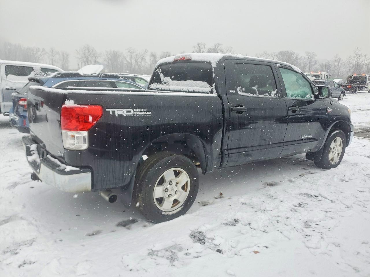 2012 TOYOTA TUNDRA CREWMAX SR5 photo 3