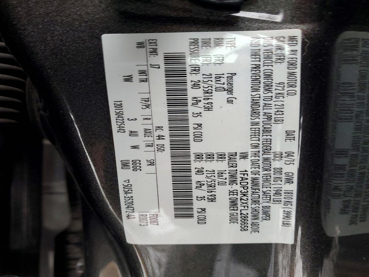 2015 FORD FOCUS SE photo 12