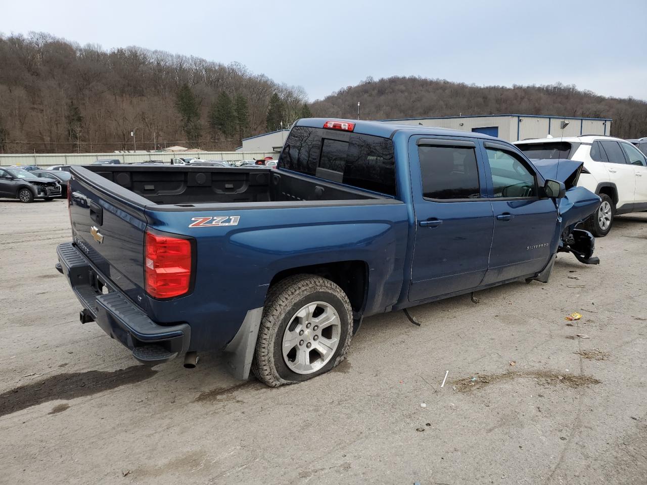 2017 CHEVROLET SILVERADO K1500 LT photo 7