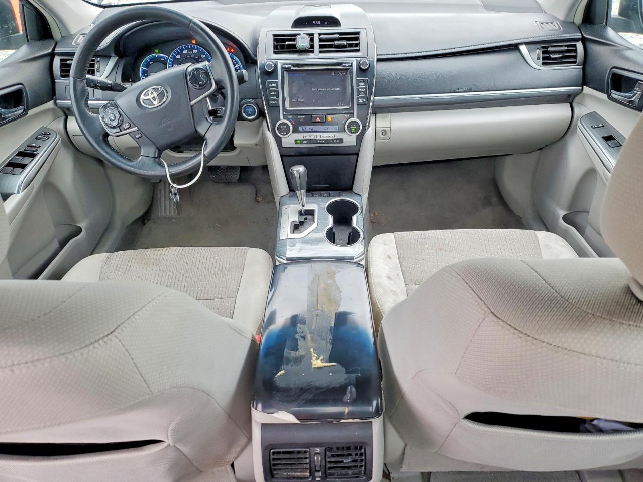 2014 TOYOTA CAMRY HYBRID photo 22