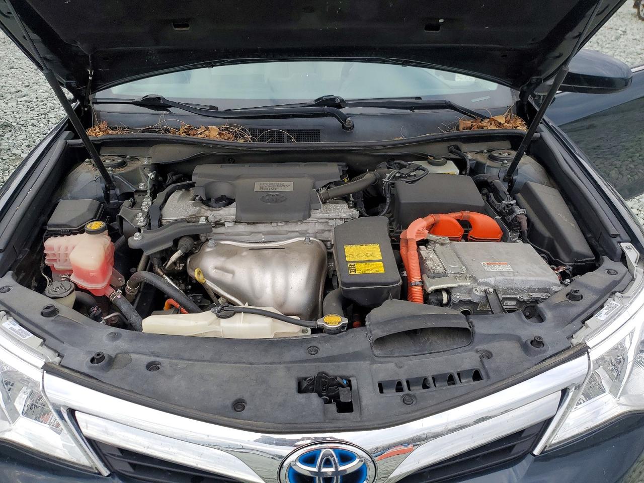 2014 TOYOTA CAMRY HYBRID photo 31
