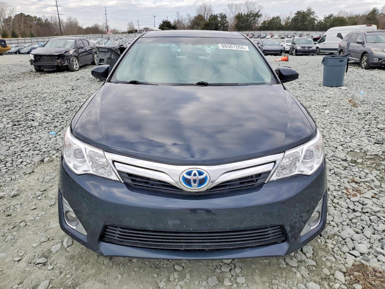 2014 TOYOTA CAMRY HYBRID photo 13