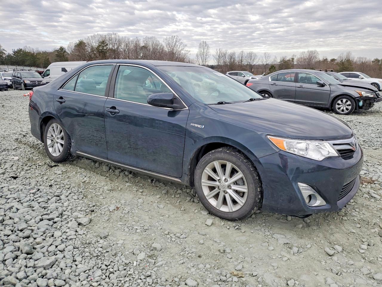 2014 TOYOTA CAMRY HYBRID photo 10