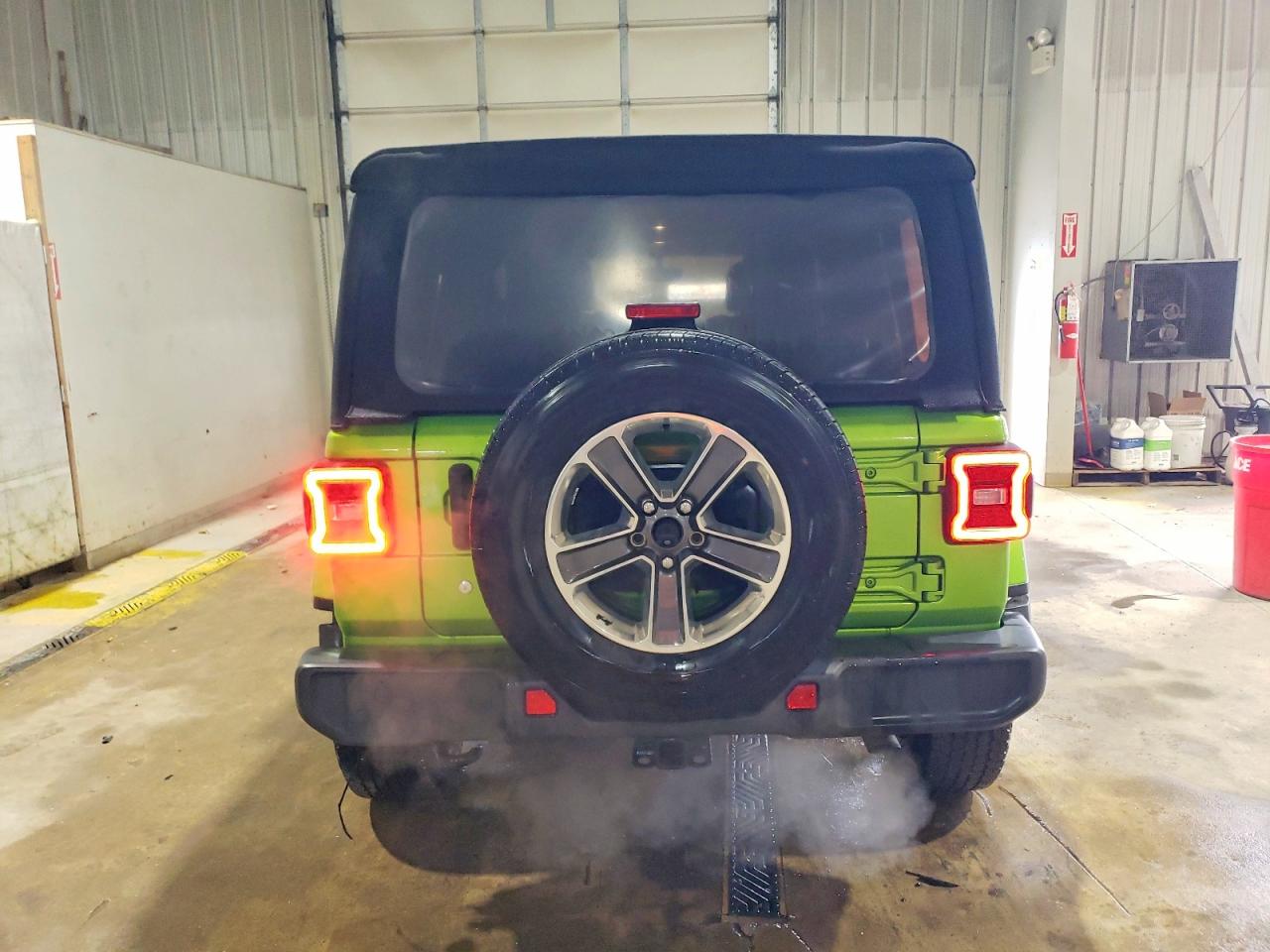 2018 JEEP WRANGLER UNLIMITED SAHARA photo 6