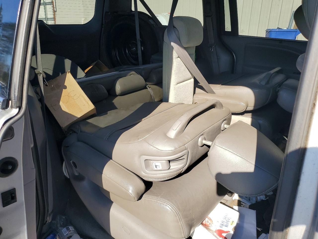 2010 HONDA ODYSSEY EX photo 31