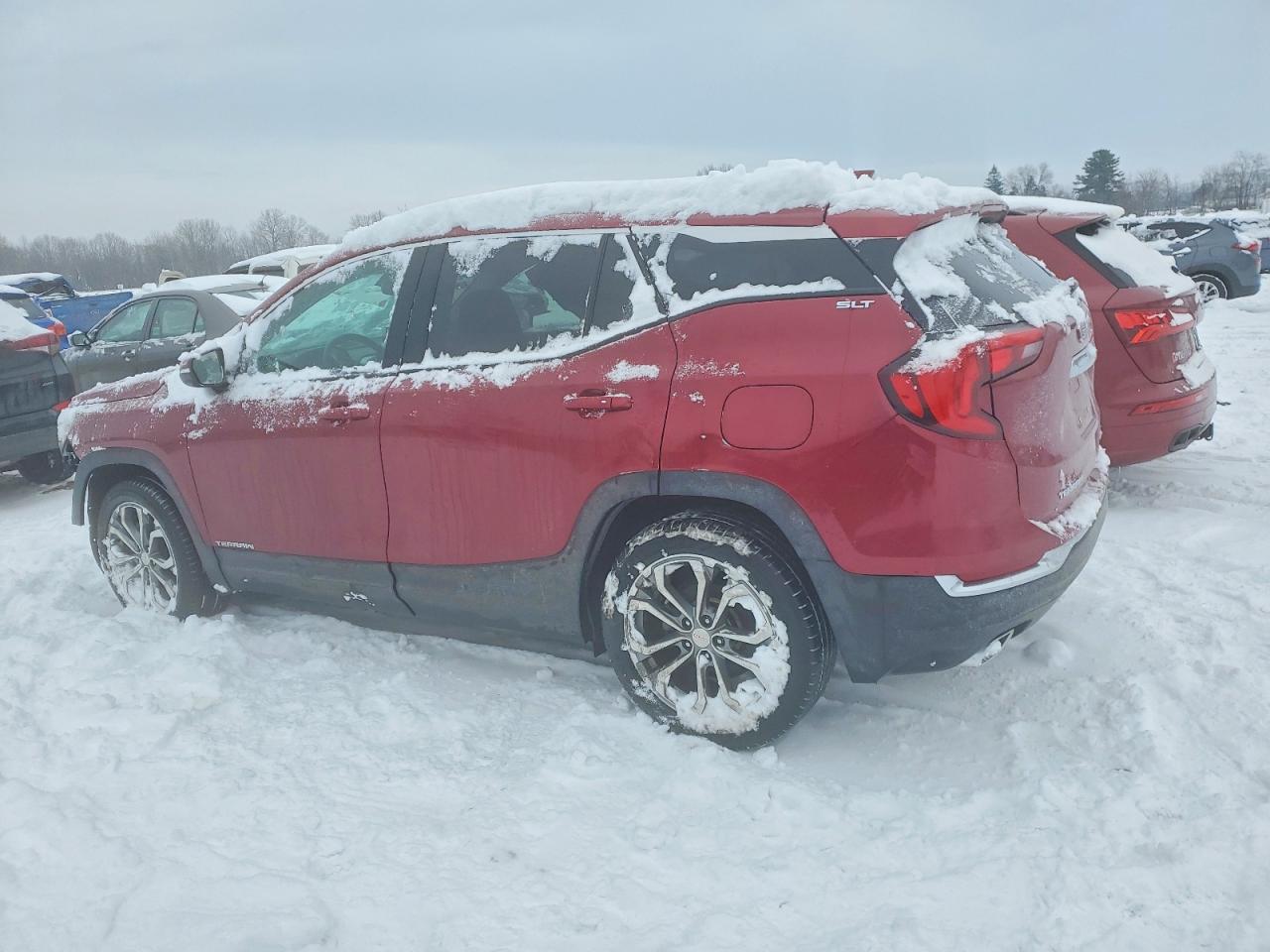 2018 GMC TERRAIN SLT photo 3