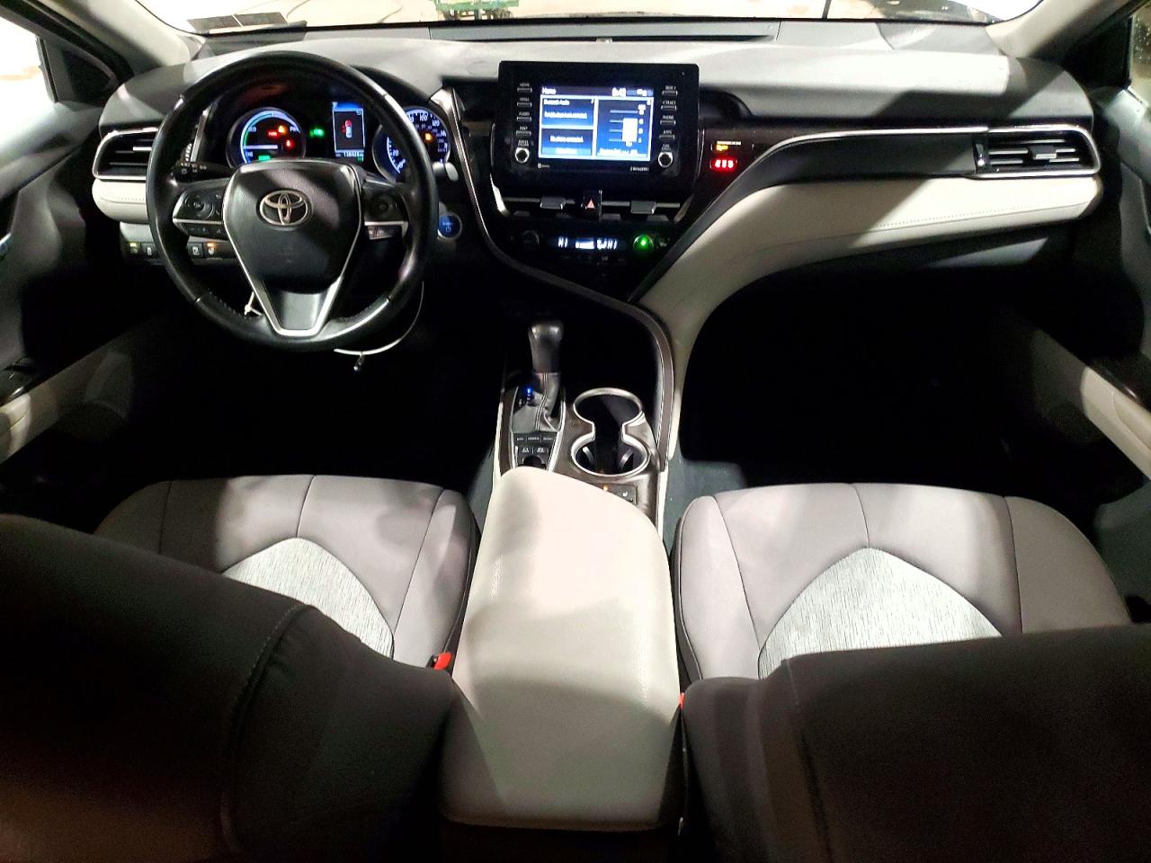 2023 TOYOTA CAMRY LE photo 8