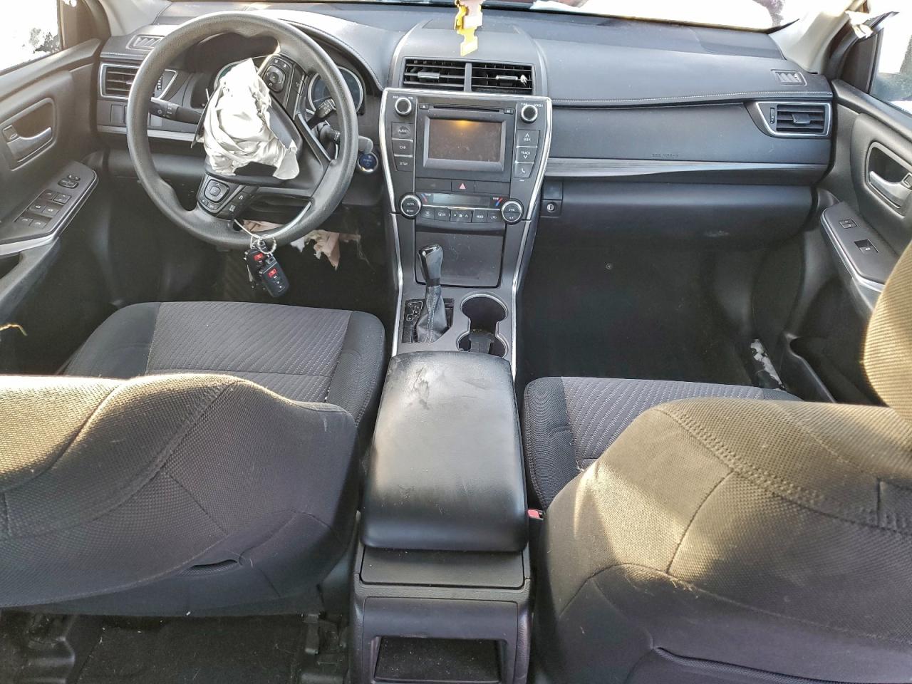 2016 TOYOTA CAMRY HYBRID photo 15