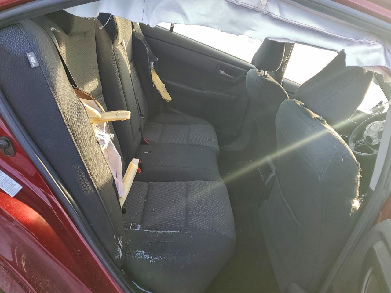 2016 TOYOTA CAMRY HYBRID photo 19