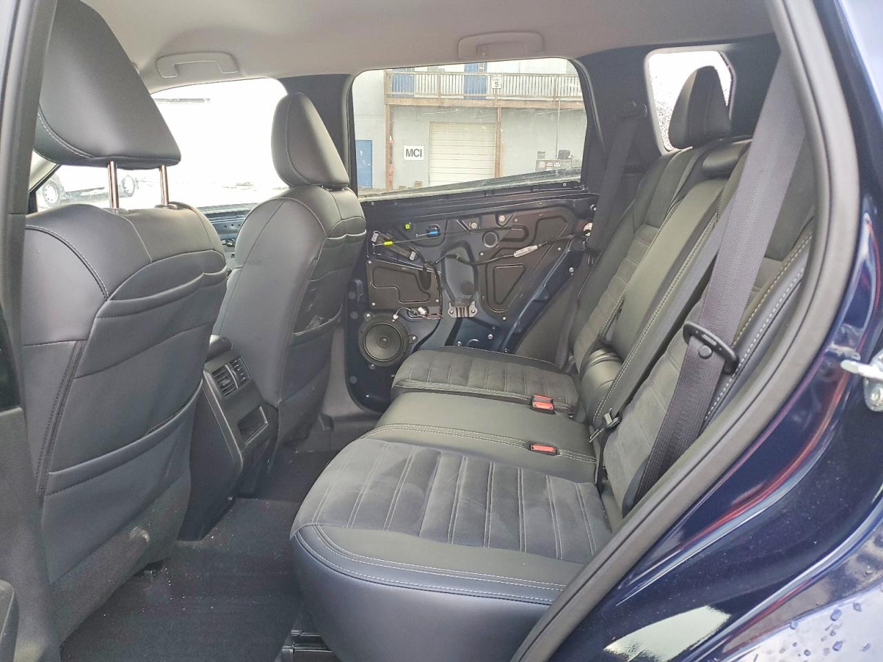 2024 MITSUBISHI OUTLANDER SE photo 11