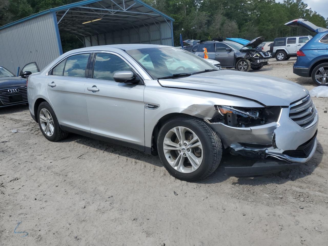 2016 FORD TAURUS SEL photo 7