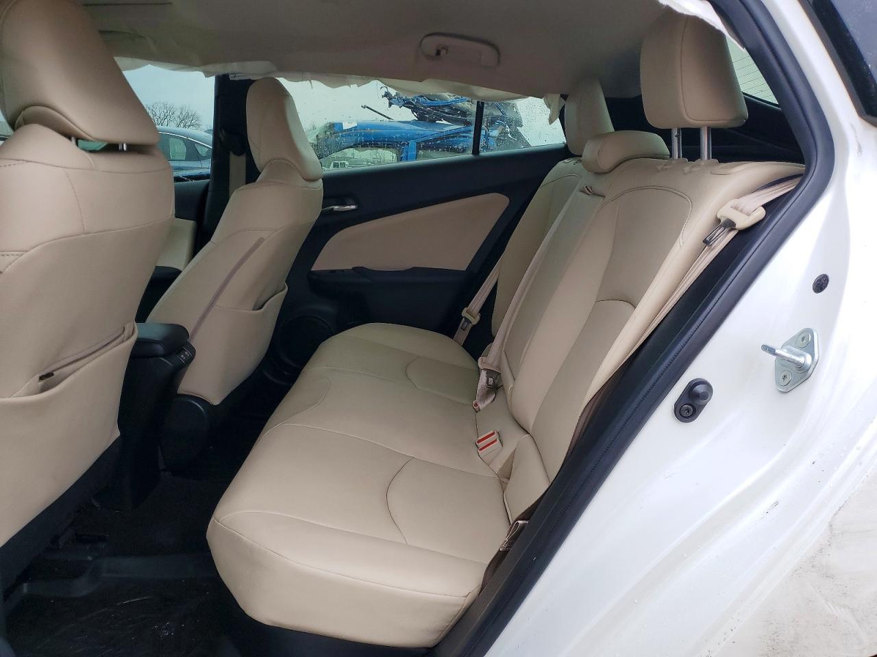 2019 TOYOTA PRIUS photo 10