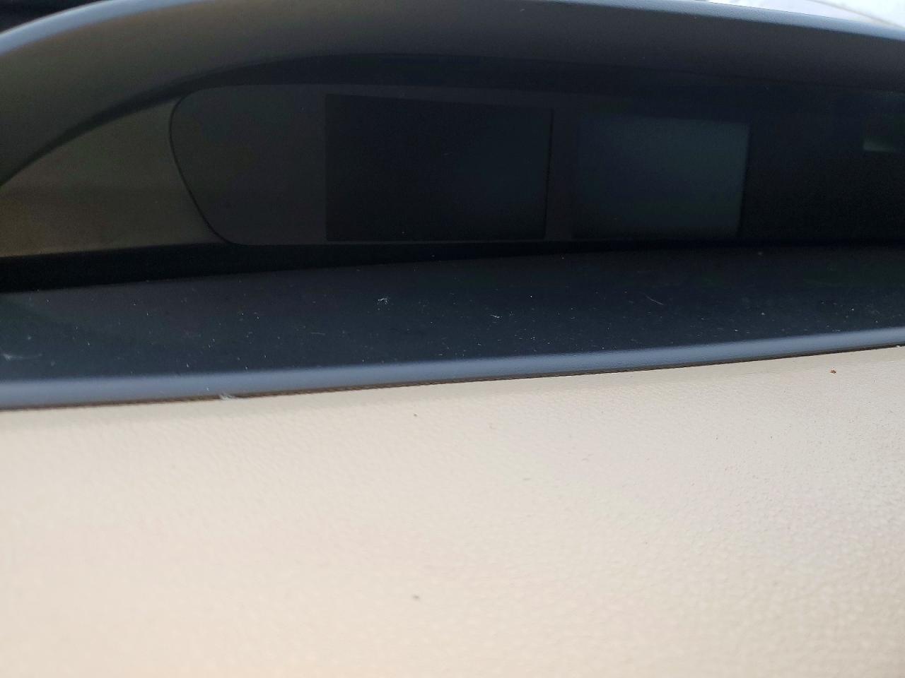 2019 TOYOTA PRIUS photo 9