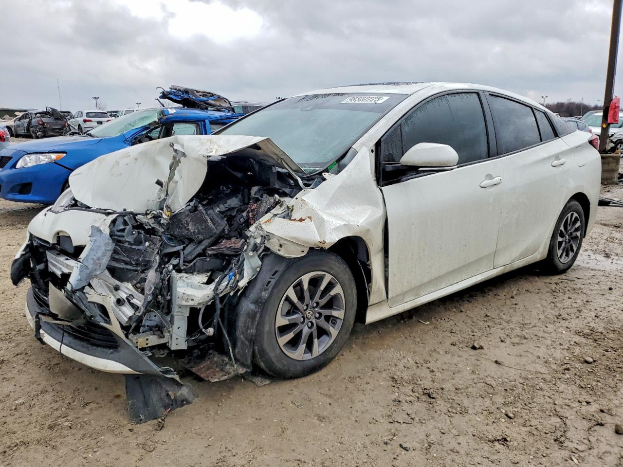 2019 TOYOTA PRIUS