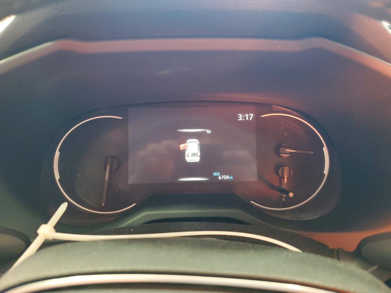 2025 TOYOTA RAV4 XLE PREMIUM photo 17